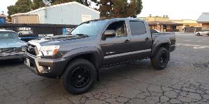Toyota Tacoma with Fuel 1-Piece Wheels Vector - D579